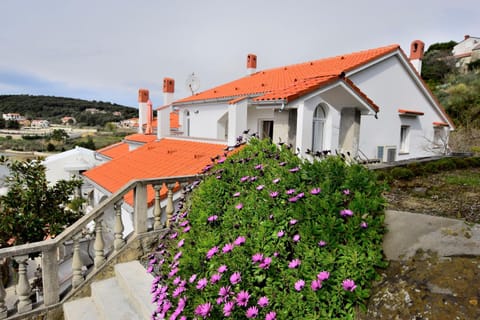 Patio, Facade/entrance