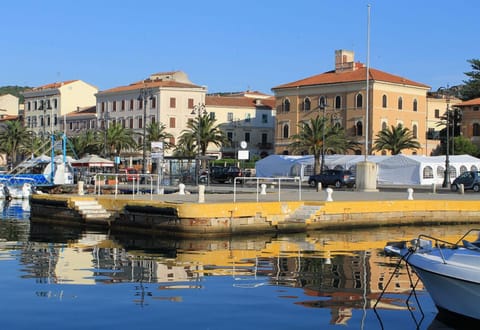 Via Roma 5B Apartment in Sardinia