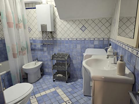 Napoli Central Museo Suite near to Subway & Quartieri Spagnoli House in Naples