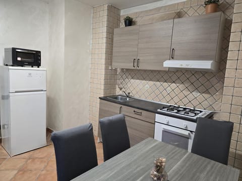 Napoli Central Museo Suite near to Subway & Quartieri Spagnoli House in Naples