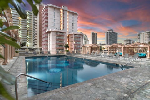 Island Colony 2202 - 30-Night Minimum Apartment in Honolulu