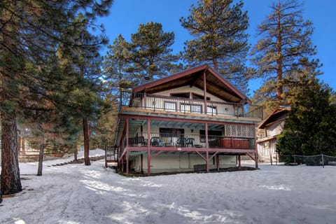 Property building, Natural landscape, Winter