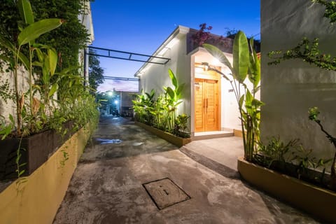 8 Bedrooms Private Pool Villa Seminyak Villa in Kediri