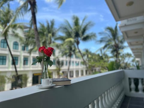 Property building, View (from property/room), Balcony/Terrace