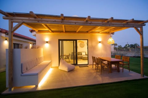 Patio, Balcony/Terrace, Dining area