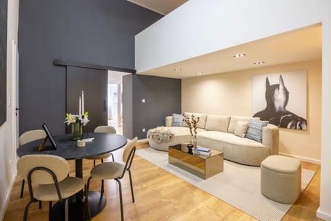 Living room, Seating area, Dining area