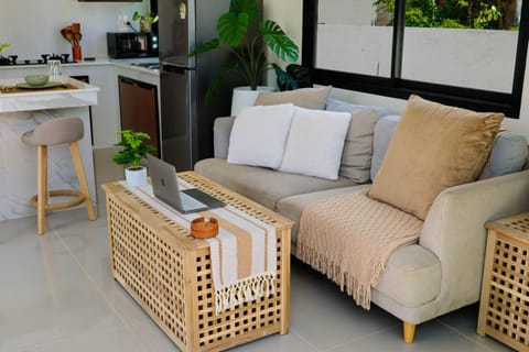 Modern 2BR Pool Villa - Near Ao Nang Beach Villa in Krabi Changwat