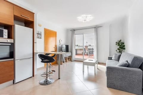 Kitchen or kitchenette, Living room, Dining area, oven, stove