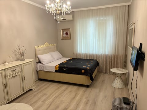 Bed, TV and multimedia, Bedroom, air conditioner