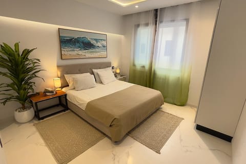 Bed, Night, Photo of the whole room, Bedroom