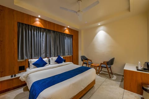 Living room, Photo of the whole room, Bedroom, air conditioner