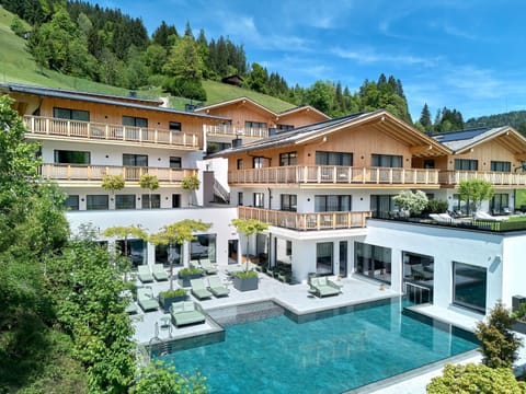 Mountain view, Pool view, Swimming pool, sunbed