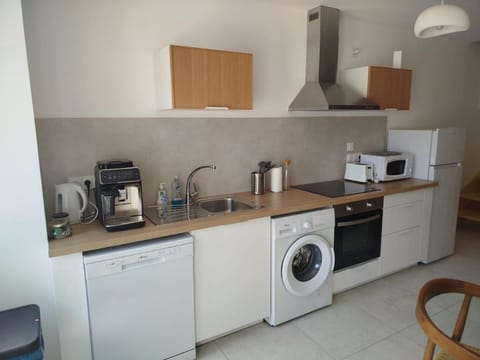 La Grange - Maison et Parking - Portes de Chartres House in Île-de-France