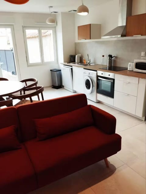 La Grange - Maison et Parking - Portes de Chartres House in Île-de-France