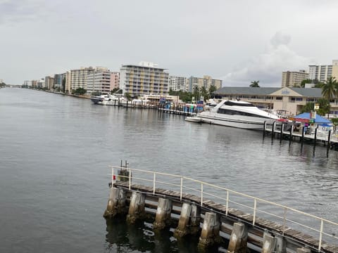 Maison à Pompano Beach près de la mer Apartment in Deerfield Beach