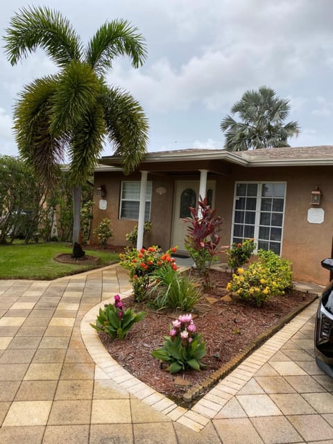 Maison à Pompano Beach près de la mer Apartment in Deerfield Beach