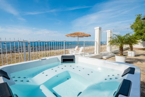 Hot Tub, Pool view