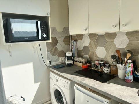 Coffee/tea facilities, washing machine