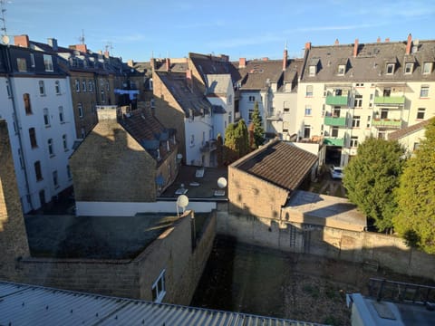 Bright and Spacious Apartment in Wiesbaden City Center Apartment in Wiesbaden