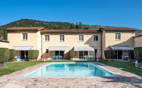 Property building, Spring, Day, Natural landscape, Mountain view, Pool view, Swimming pool, sunbed