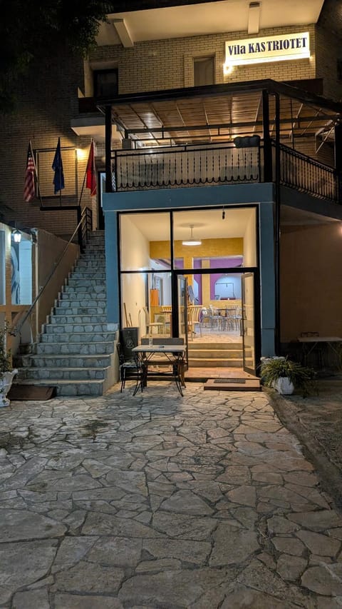 Facade/entrance, Night, Evening entertainment