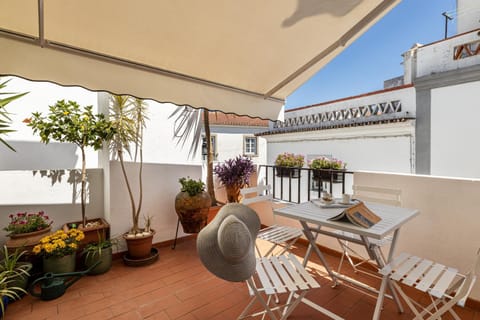 Balcony/Terrace, Dining area