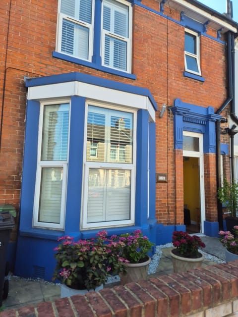 Property building, Street view