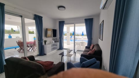 Almyra Villa in Poli Crysochous