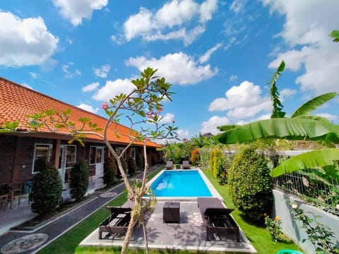 Balcony/Terrace, Swimming pool