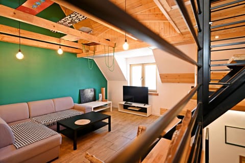 Living room, Seating area, Evening entertainment