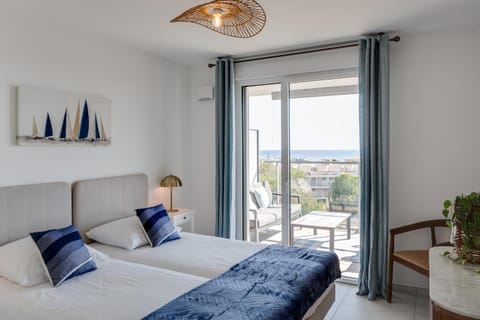 Seaside View Saint-Laurent Apartment in Nice