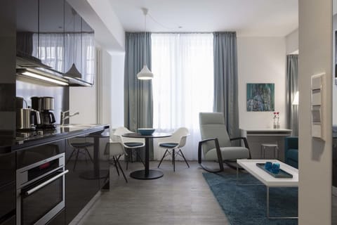 Living room, Dining area
