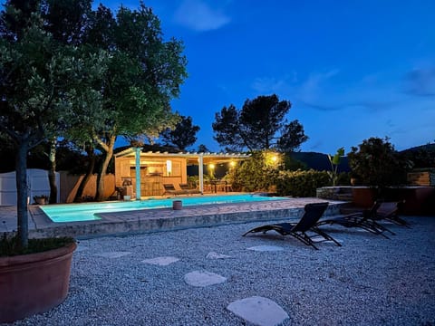 Night, Garden view, Pool view, Swimming pool, sunbed