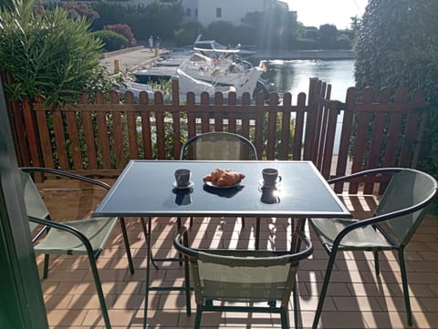 Patio, Natural landscape, Coffee/tea facilities, View (from property/room), Balcony/Terrace