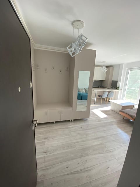 Kitchen or kitchenette, Seating area