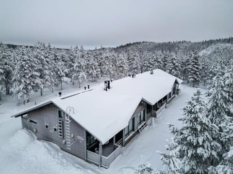 Property building, Winter