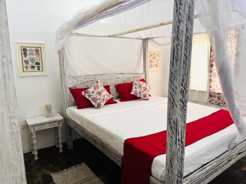 Decorative detail, Bedroom, furniture