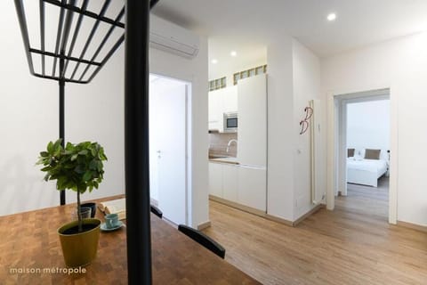 Bathroom, Kitchen or kitchenette, wardrobe