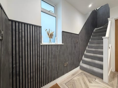 Amora Stays House in Aylesbury