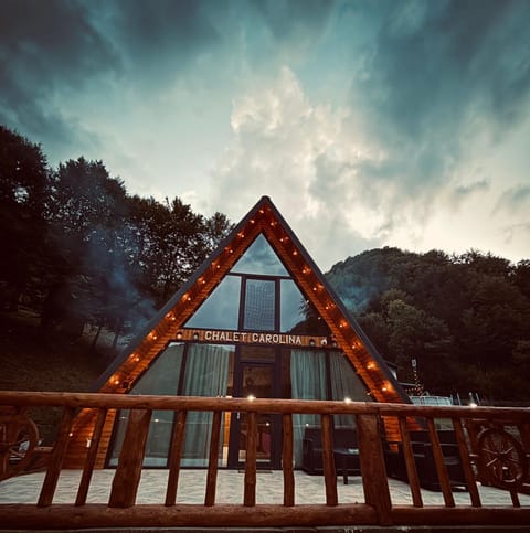Property building, Natural landscape, Mountain view