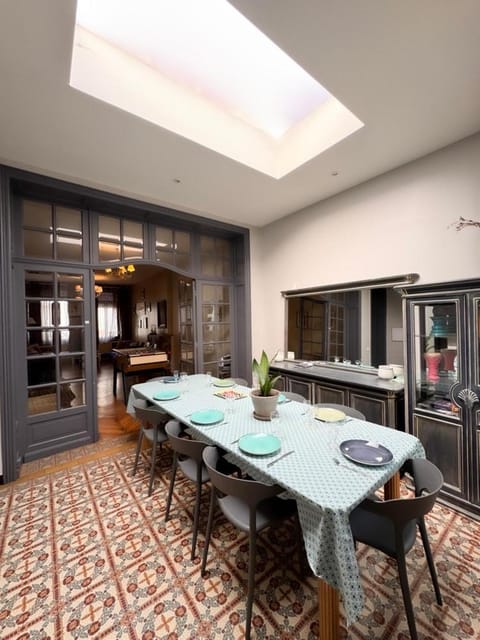 Charme et confort - Maison Roubaix 5 chambres House in Flanders