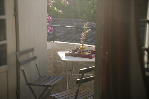 Pied-à-terre de Saint-Paul Free public parking House in Saint Paul de Vence