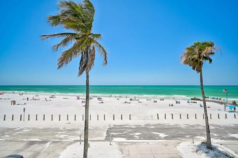 51 Beach Rd House in Siesta Beach