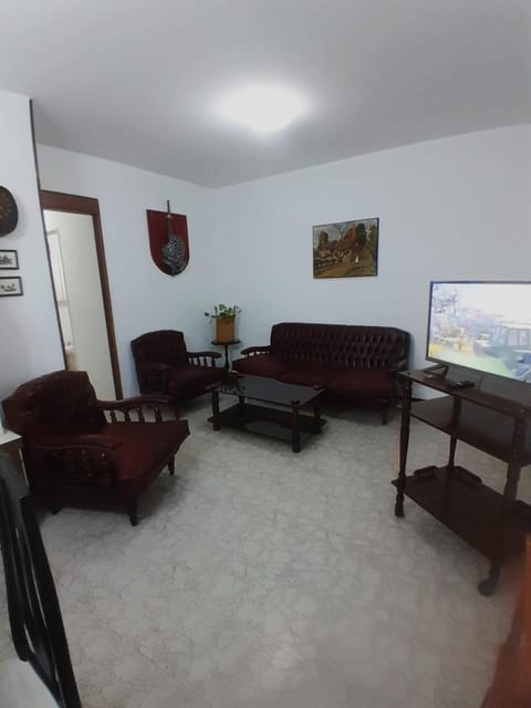 Communal lounge/ TV room, TV and multimedia, Living room
