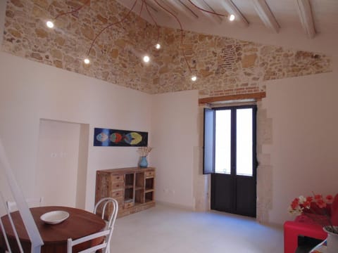 Living room, Photo of the whole room, Dining area