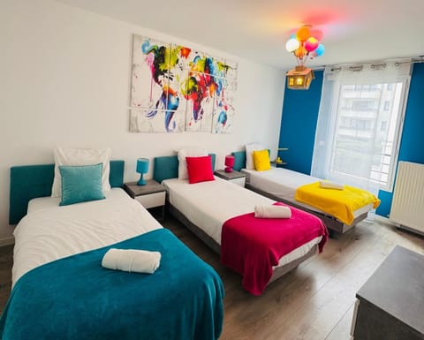 Bed, Photo of the whole room, Bedroom, children