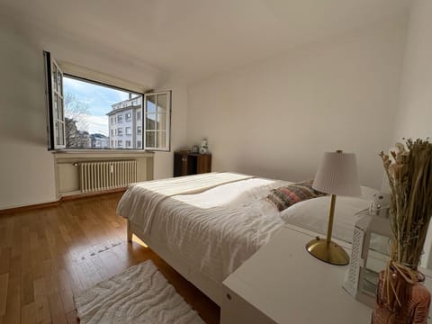 Beautiful private room - In a family home where 2 people live in a prime area of Luxembourg Bed and Breakfast in Luxembourg