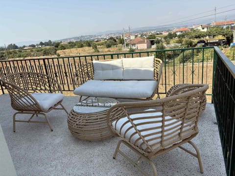 View (from property/room), Balcony/Terrace