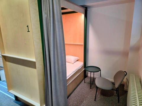 Green Marmot Capsule Hotel Genève Capsule hotel in Geneva