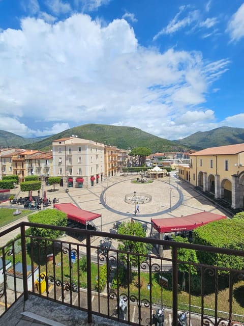 Nearby landmark, Balcony/Terrace, Street view